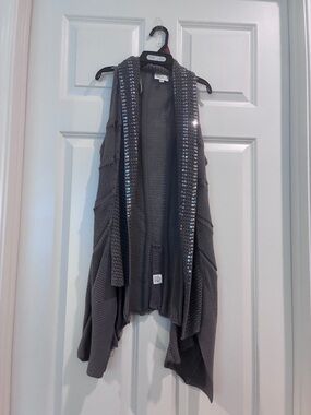 liberty Gray Open-Front Knit Vest with Sequin Trim
